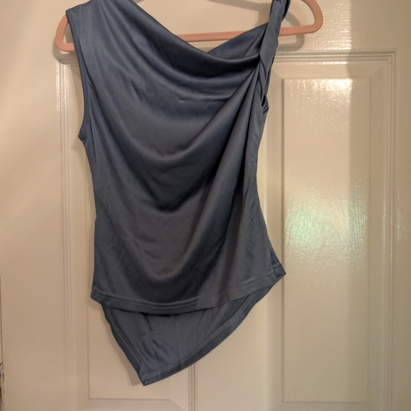 OGL Gray Asymmetrical Draped Sleeveless Tank Top - Picture 2 of 4